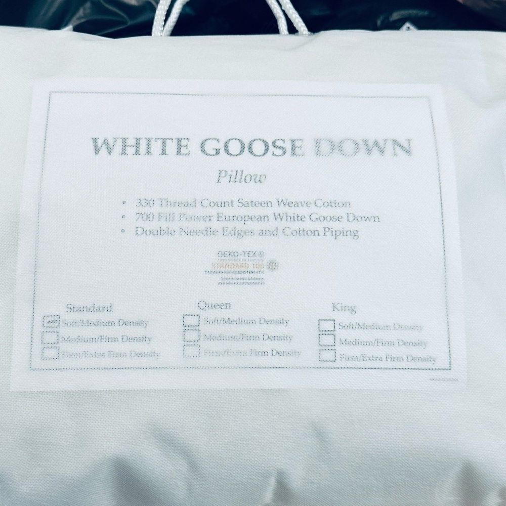 Nwot SET Of 2 QUINCE Luxe Goose Down Pillows Standard Soft/Medium 3228 - Picture 12 of 14